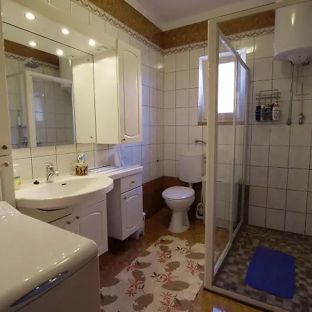 Brucker Кожино