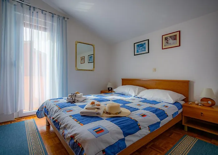 Brucker Apartment *