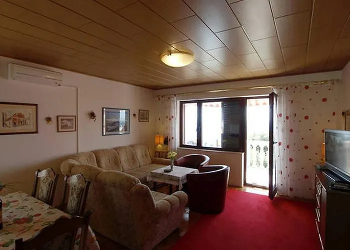 Brucker Apartment *