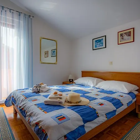 Brucker Apartman *